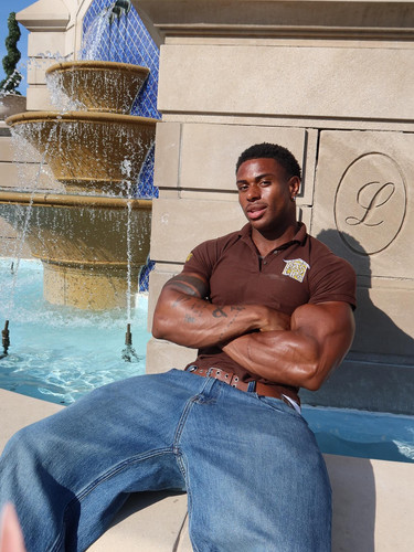 siahaartis 1755617409 3702709658683159545 2173074178.jpg