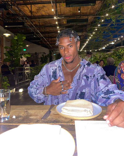 siahaartis 1624743007 2604855600165993856 2173074178.jpg