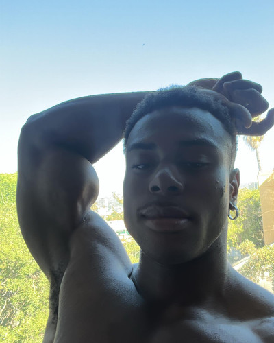 siahaartis 1694965331 3193923154330556017 2173074178.jpg