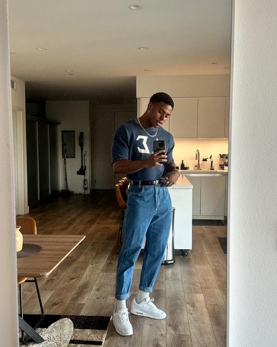 siahaartis 1692809732 3175840673912129613 2173074178.jpg