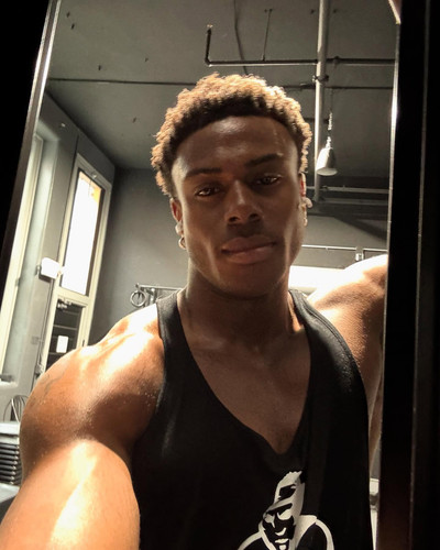 siahaartis 1733339901 3515832378373721453 2173074178.jpg