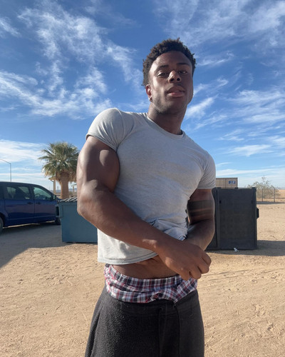 siahaartis 1732902054 3512159445520419624 2173074178.jpg