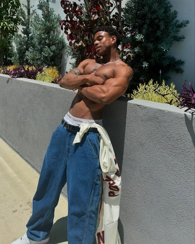 siahaartis 1719691807 3401343862173173627 2173074178.jpg