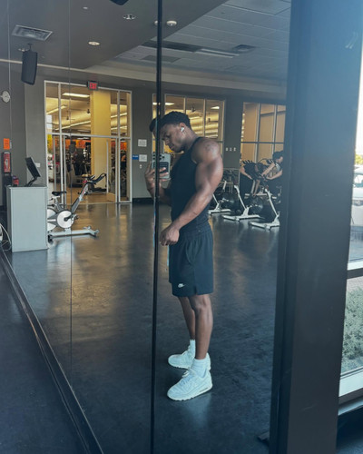 siahaartis 1730499883 3492008579534882872 2173074178.jpg