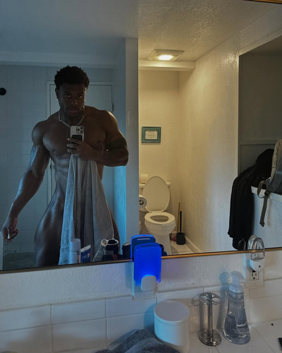 siahaartis 1730499883 3492008579543075048 2173074178.jpg