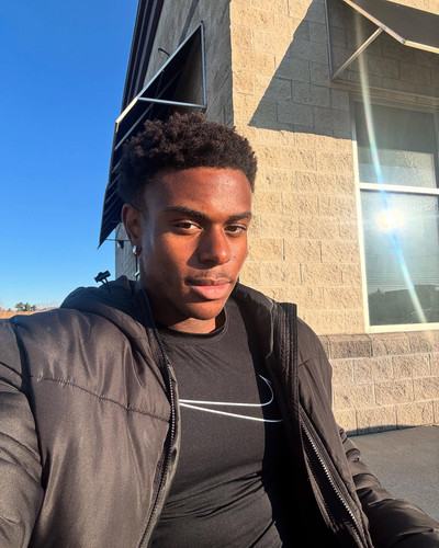 siahaartis 1736014255 3538266486848432838 2173074178.jpg