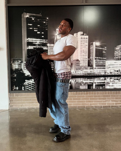 siahaartis 1743795970 3603544238224681140 2173074178.jpg