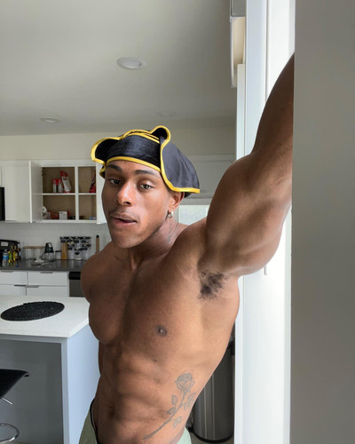siahaartis 1646429412 2786774353218114622 2173074178.jpg