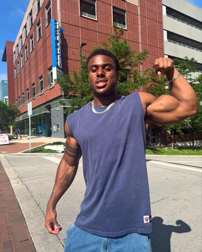 siahaartis 1749996608 3655558965494122697 2173074178.jpg