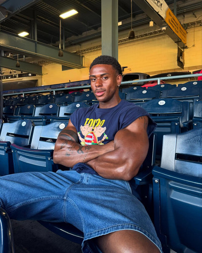 siahaartis 1751300642 3666497995849101784 2173074178.jpg