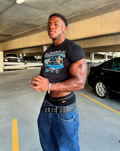 siahaartis 1753032900 3681029226909554357 2173074178.jpg