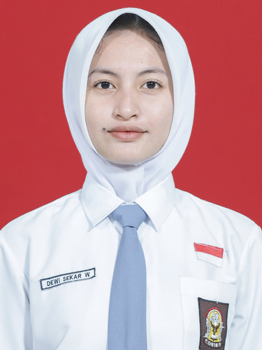 DEWI SEKAR W.jpg