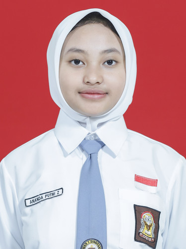 ANANDA PUTRI Z.jpg