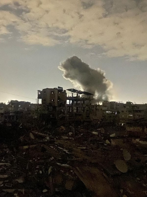 شن طيران الاحتلال غارة جوية على شرق حي الشجاعية شرق مدينة غزة....