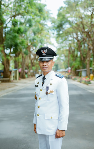 lurah.jpg