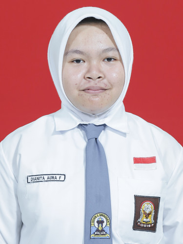 DIANITA AURA F.jpg