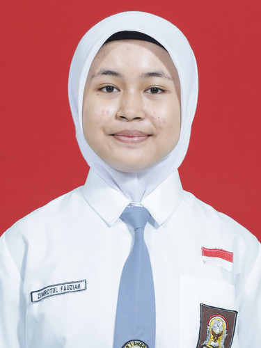 ZUMROTUL FAUZIAH.jpg