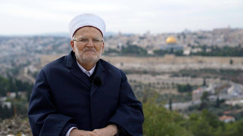 قررت حكومة الاحتلال بدء محاكمة الشيخ عكرمة صبري يوم الثلاثاء 18 نوفمبر بتهمة التحريض، وسط دعوات فلسطينية لحضور ومتابعة المحاكمة. تتضمن لائحة الاتهام ث...