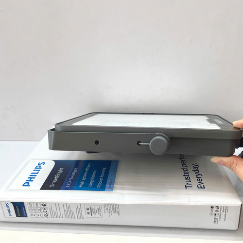 den pha led floodlight ngoai troi philips bvp151 led120 cw psu 100w swb g3 gm 220 240v 50 60hz 6500k.jpg