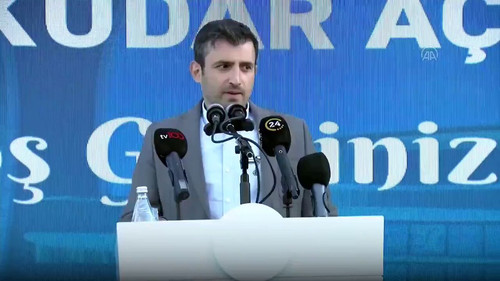 4mEaX33pNix GuN2.jpg