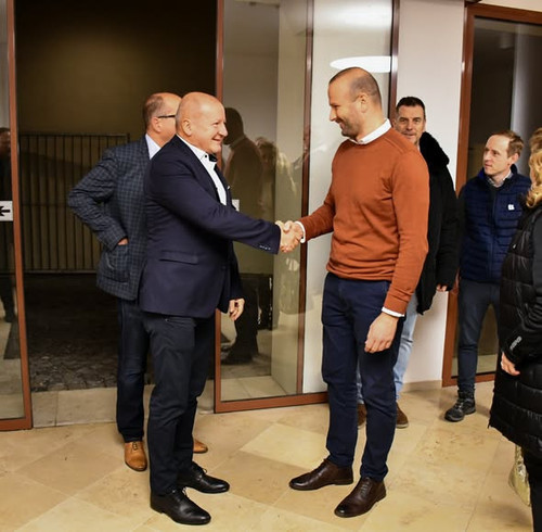 592867420 1709875673709516 489366938430012724 n.jpg?stp=dst jpg s590x590 tt6& nc cat=111&ccb=1 7& nc.jpg