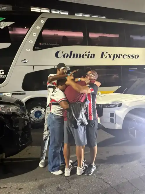 Cotia brilha em 2025! Joia  se destaca e se torna o décimo garoto de Cotia a brilhar no São Paulo em 2025