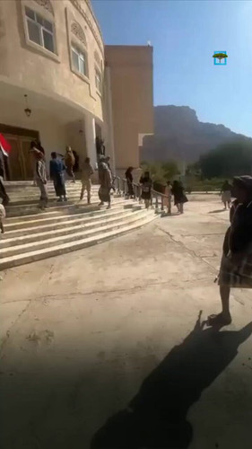 q2lEEmBKhCX 6MAm.jpg