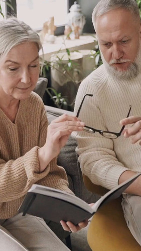 A LdMkcJDx93HNB0.jpg