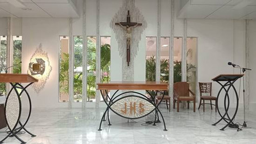 The Bare altar, before the blessing.jpg