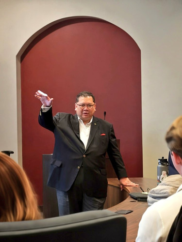 G7RbzpFXIAADINy.jpg