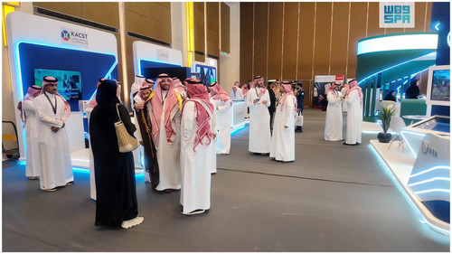 rRPq 9HrtxyNadEJ.jpg