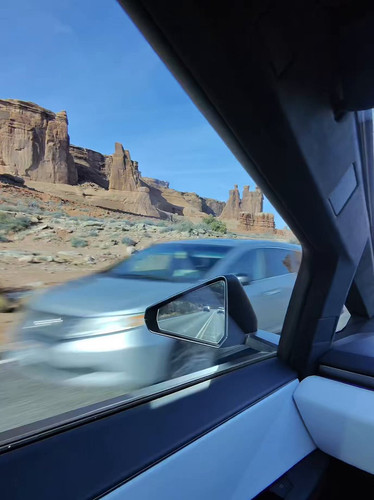 Gmz5UzTQv0Th iP6.jpg