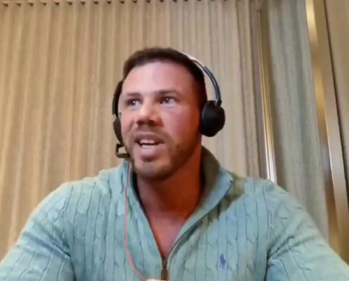 YZUg5jT0CkEF Nvh.jpg