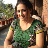 Firefly Gemini Flash create random and realistic while look hot. 471539 (1)