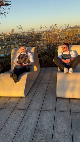 swn9Z nJeu5RacaE.jpg