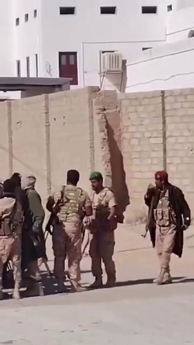 N PQ0Haf012DnZrZ.jpg