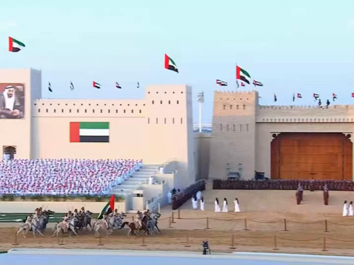 Qb3f Drw0VR39Zc5.jpg