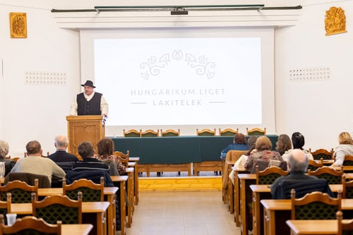 595510967 1368692561287485 4985356703005573341 n.jpg?stp=dst jpg s590x590 tt6& nc cat=106&ccb=1 7& n.jpg