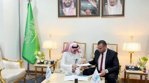 eR5h9ZJ5gEUqlJ D.jpg