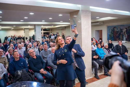 592660251 1421171553353101 4325341022554768085 n.jpg?stp=dst jpg s590x590 tt6& nc cat=109&ccb=1 7& n.jpg