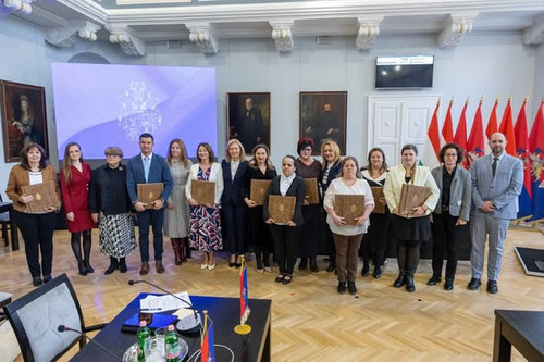 594765341 1734348217626865 2688774249074192382 n.jpg?stp=dst jpg s590x590 tt6& nc cat=102&ccb=1 7& n.jpg