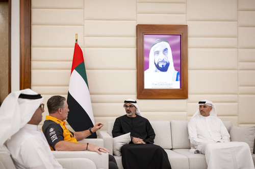 G7Uws9ObMAAR05j.jpg
