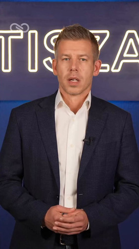 UVRnb35 RMzpnFHf.jpg