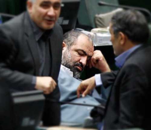 G7Tr9pcXoAAH0Py.jpg