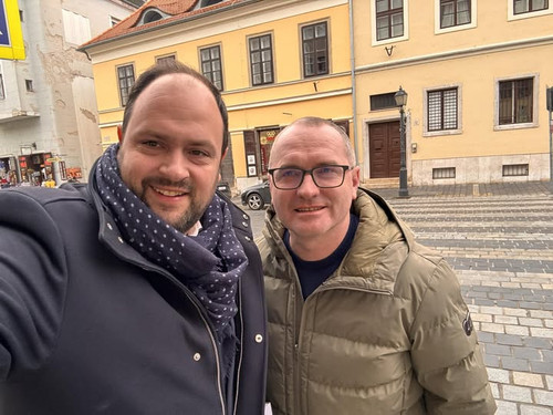 593514633 1373153580870222 2473634216249523063 n.jpg?stp=cp6 dst jpg s720x720 tt6& nc cat=106&ccb=1 .jpg