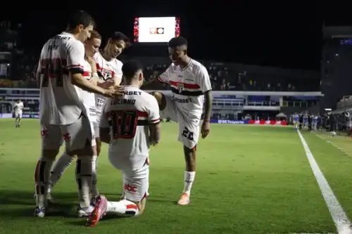 São Paulo reage forte em casa e brilha com destaques decisivos contra o Internacional