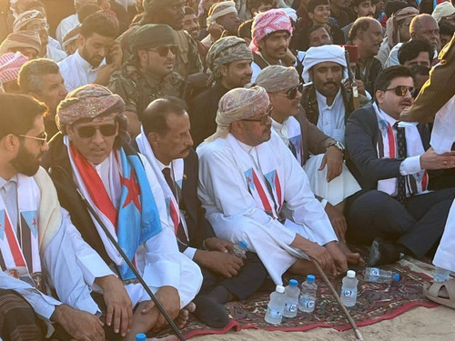 G7Vgz8EaQAAlSmk.jpg