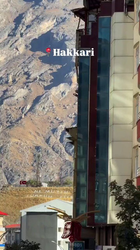 RUlo5Fi9 478sU s.jpg