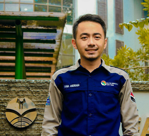 YANA ANDRIANA.jpg