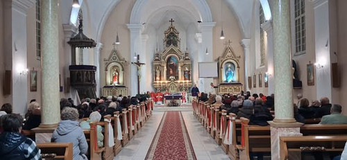 593596520 1452162083578512 1470573402401325095 n.jpg?stp=dst jpg s590x590 tt6& nc cat=100&ccb=1 7& n.jpg